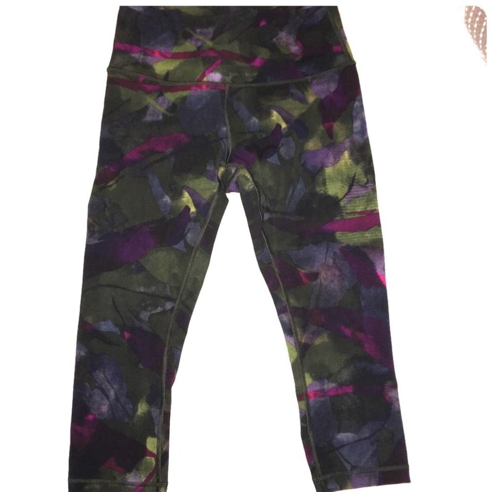Lululemon Wunder Under Crop Size 10